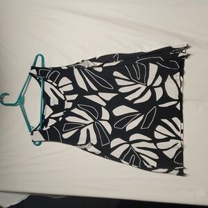 Womans Chicos Black and White Tank Top Size 3X